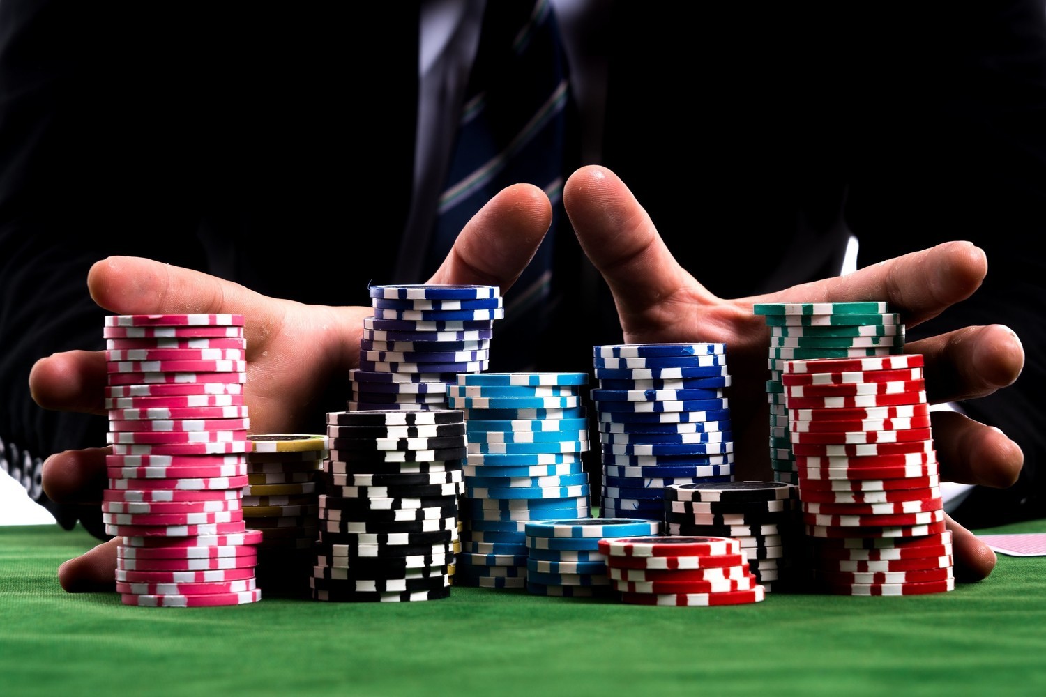 Omaha Poker online strategy