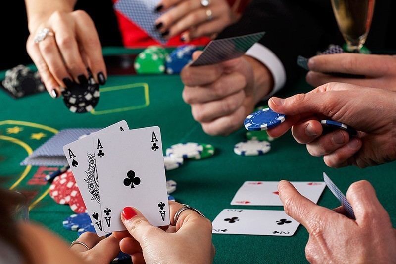 Classic Poker, Online Poker